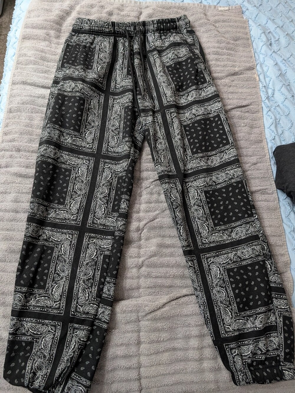 Black Bandana-Print Men's Jogger Pants